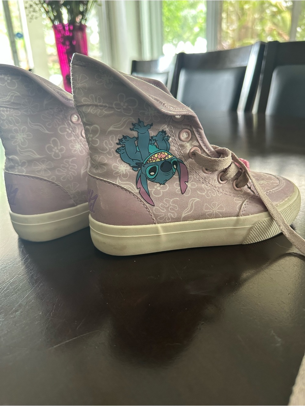 Lilac High-Top Sneakers with Stitch Graphic
